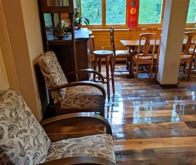 Kincs Apartman és Jurtaszállás