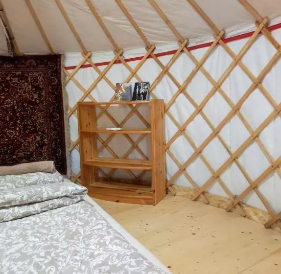 Kincs Apartman és Jurtaszállás