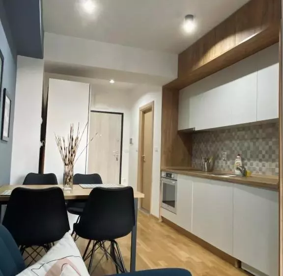 Sunshine Apartment