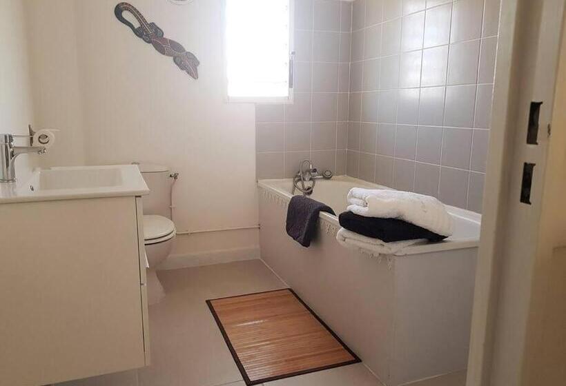 Superbe Studio Avec Varangue à 150 M De La Plage à La Saline Les Bains