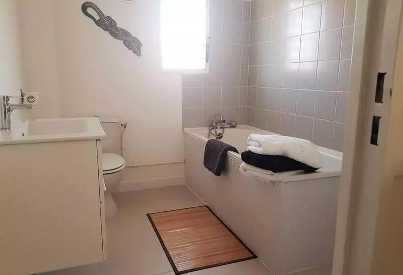 Superbe Studio Avec Varangue à 150 M De La Plage à La Saline Les Bains