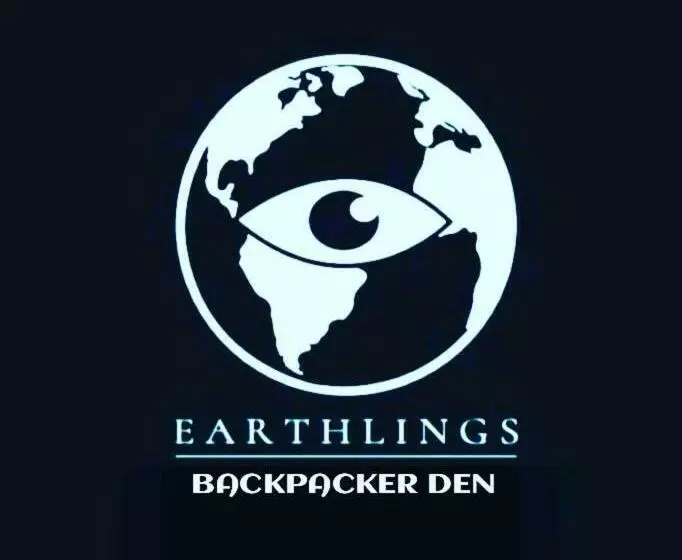 ユースホステル Earthlings Backpacker Den