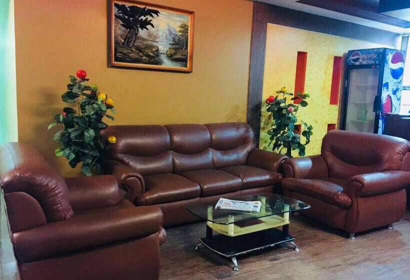 ユースホステル Kingston Palace