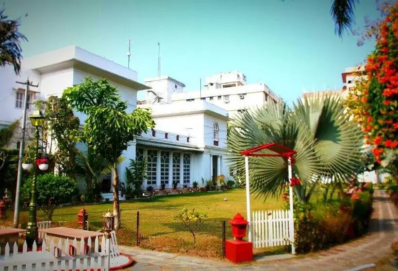 تختخواب و صبحانه The Royal Hermitage   Best Luxury Boutique Hotel Jaipur