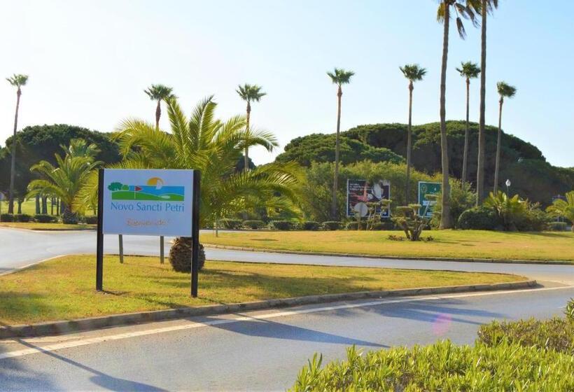 Bonito Apartamento Con Jardín Privado En Novo