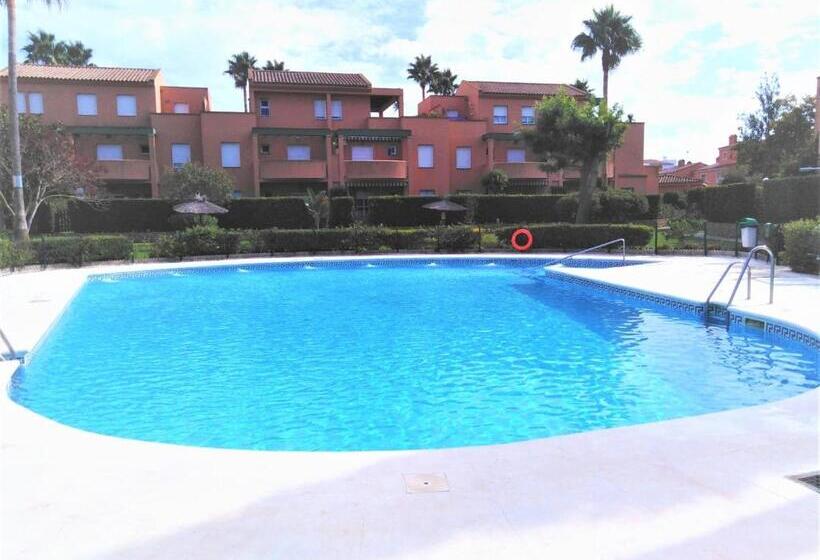 Bonito Apartamento Con Jardín Privado En Novo