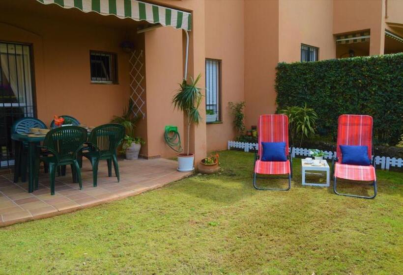 Bonito Apartamento Con Jardín Privado En Novo