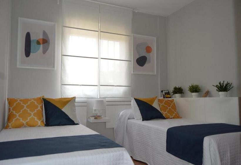 Bonito Apartamento Con Jardín Privado En Novo