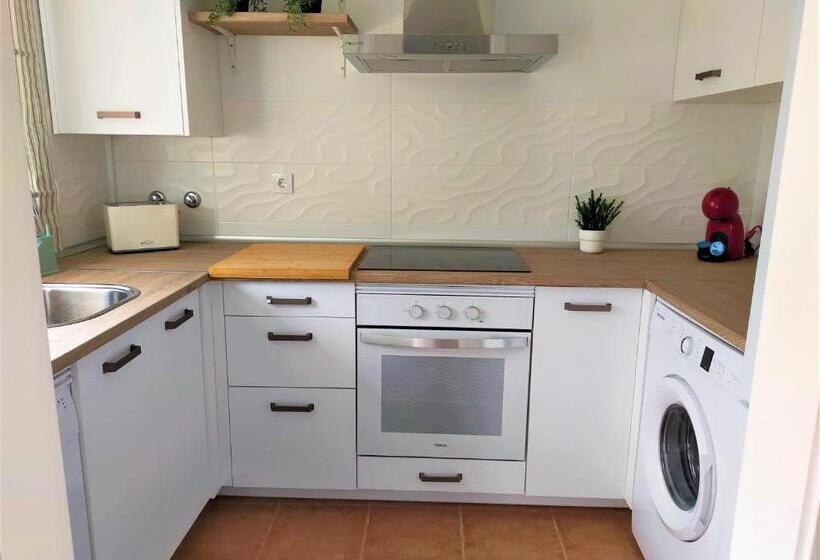 Bonito Apartamento Con Jardín Privado En Novo