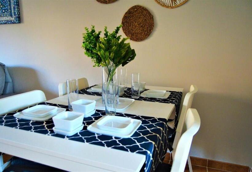 Bonito Apartamento Con Jardín Privado En Novo