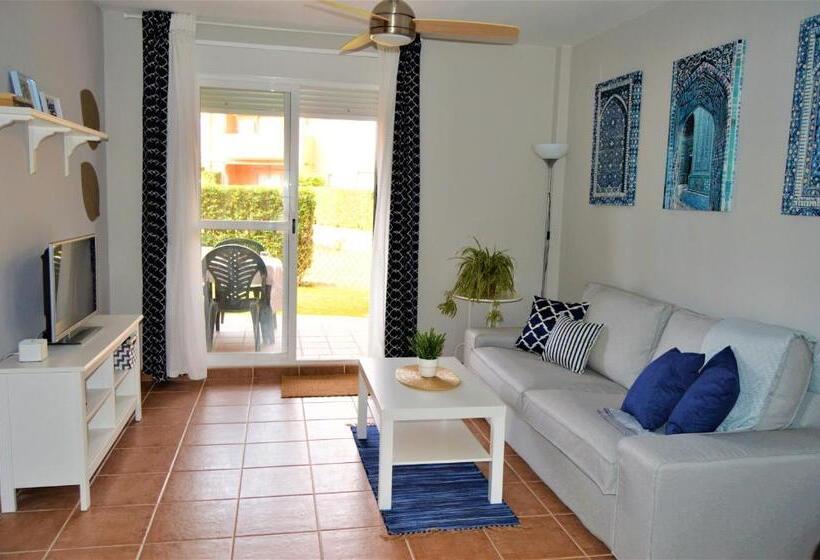 Bonito Apartamento Con Jardín Privado En Novo