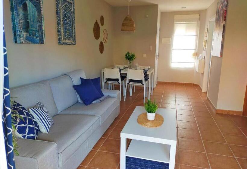 Bonito Apartamento Con Jardín Privado En Novo