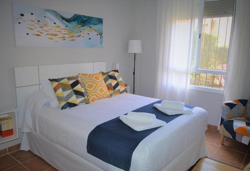 Bonito Apartamento Con Jardín Privado En Novo