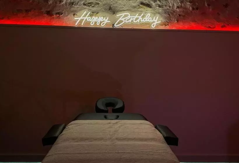 Nouveau   Luxure   Secret Suite   Jacuzzi