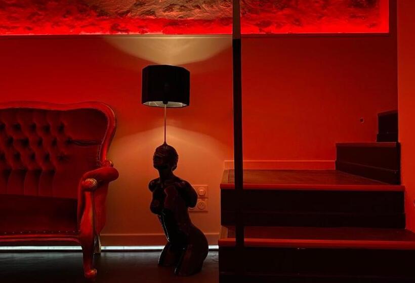 Nouveau   Luxure   Secret Suite   Jacuzzi