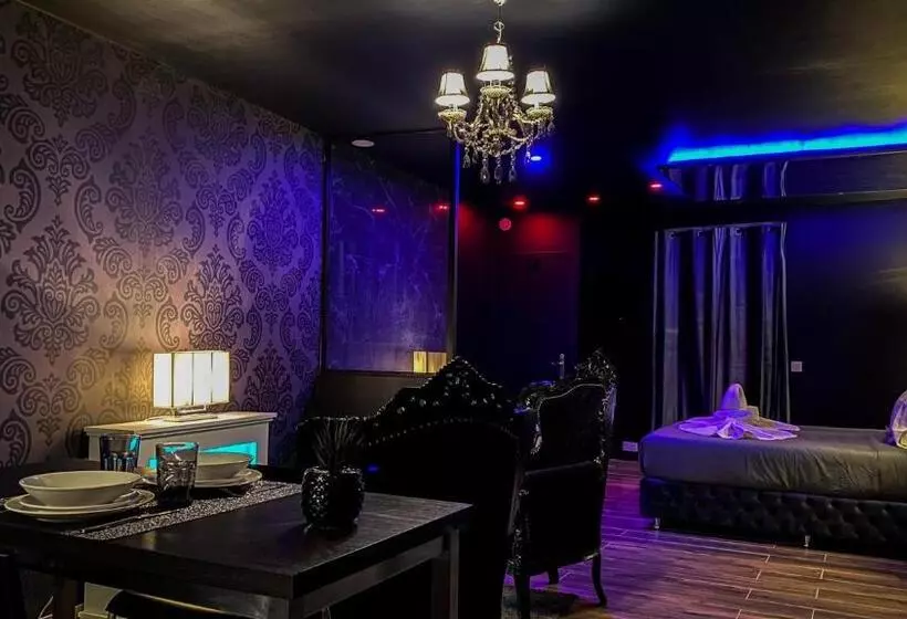 Nouveau   Luxure   Secret Suite   Jacuzzi