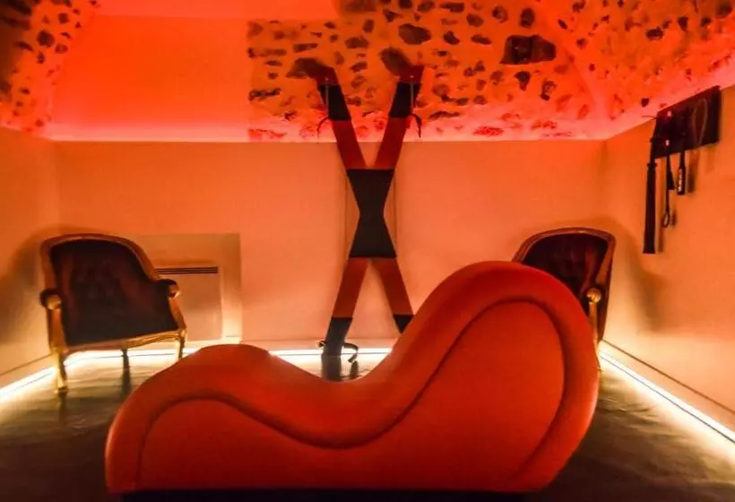 Nouveau   Luxure   Secret Suite   Jacuzzi