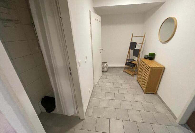 Schloss & Altstadt   Modern & Stylish Für 6 Küche