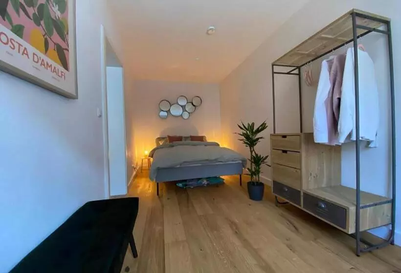 Schloss & Altstadt   Modern & Stylish Für 6 Küche