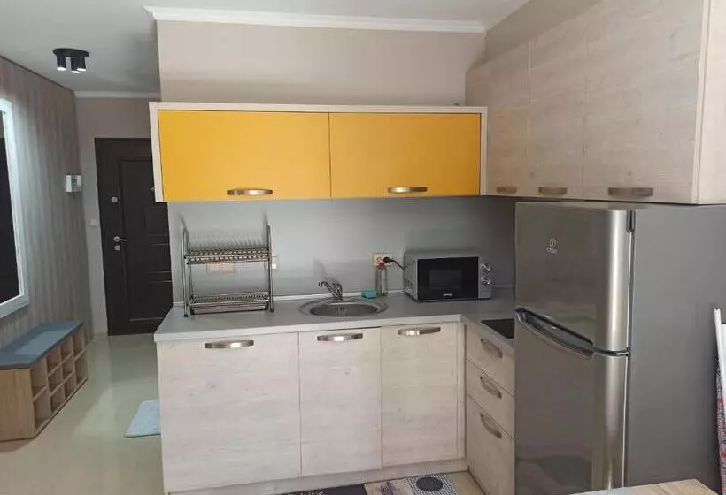 Amara Boutique & Design   студио