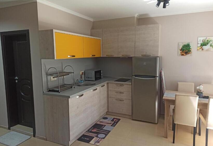 Amara Boutique & Design студио