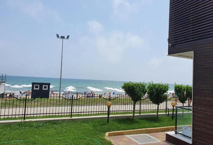 Amara Boutique & Design студио