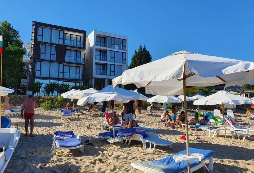 Amara Boutique & Design студио