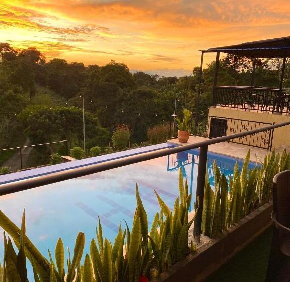 Bed and Breakfast Casa Campestre Hh