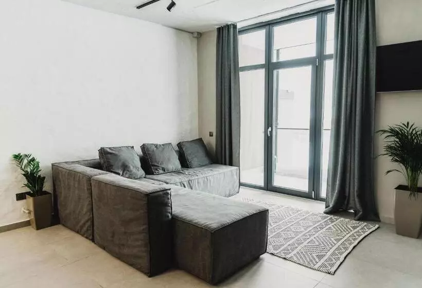 Hotelli котеджі грань