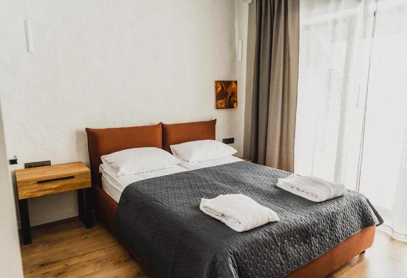 Szálloda котеджі грань