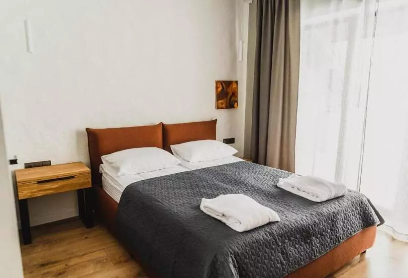 Hotelli котеджі грань