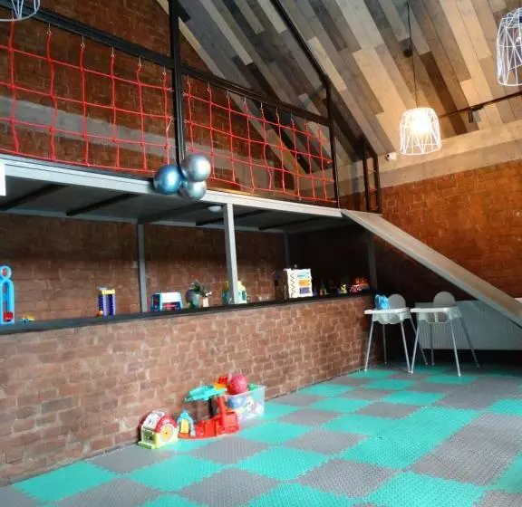 Hotelli котеджі грань