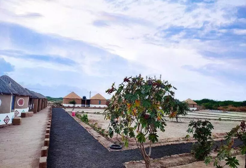 Hotelli Rann Star Village Stay