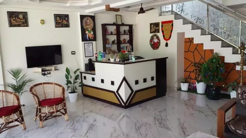 Hotelli White House Residency