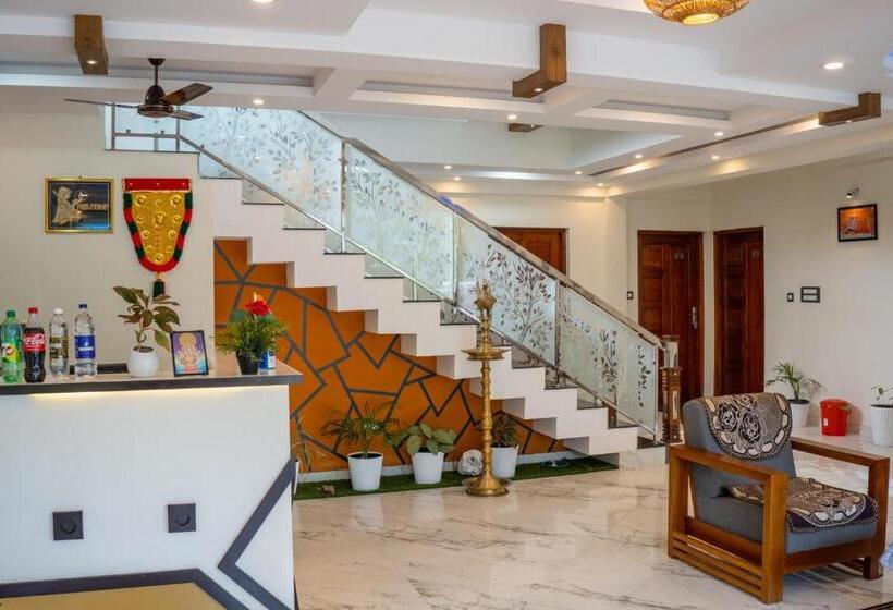 Hotel White House Residency