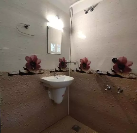 Hotelli White House Residency