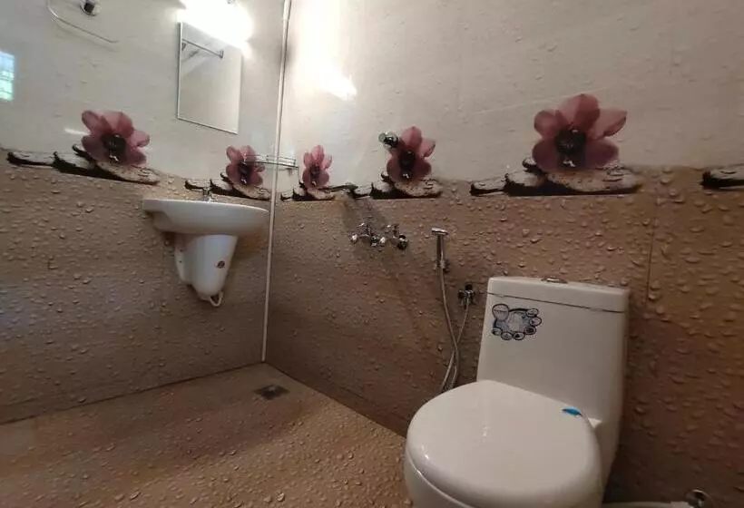 Hotelli White House Residency