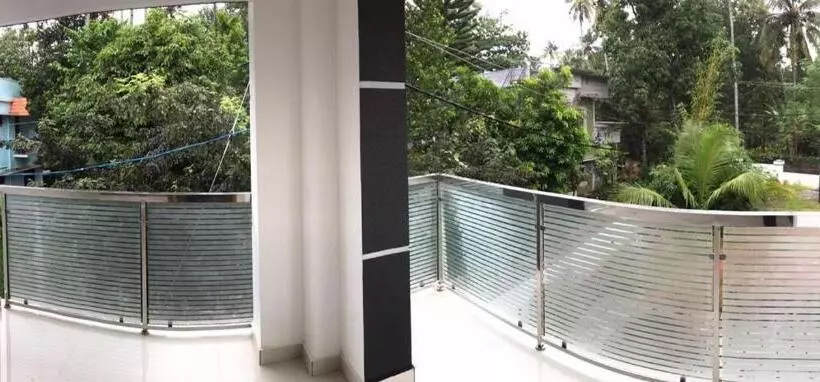 Hotelli White House Residency