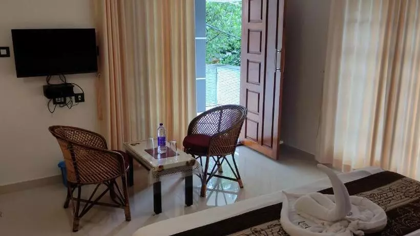 Hotelli White House Residency