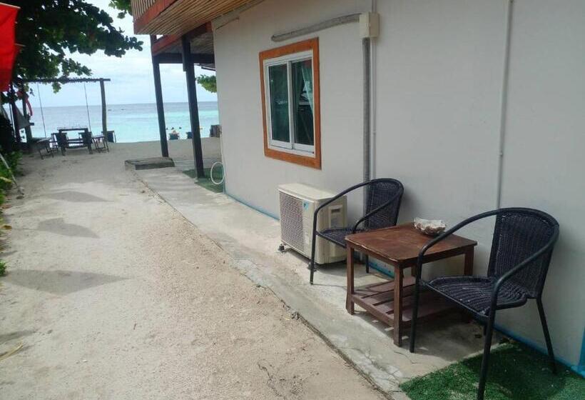 Lipe Garden Beach Resort