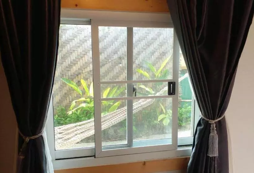 Lipe Garden Beach Resort