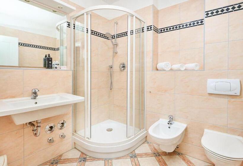 Strandpalais Prinz Von Preussen   Anbau Vom Strandhotel Preussenhof