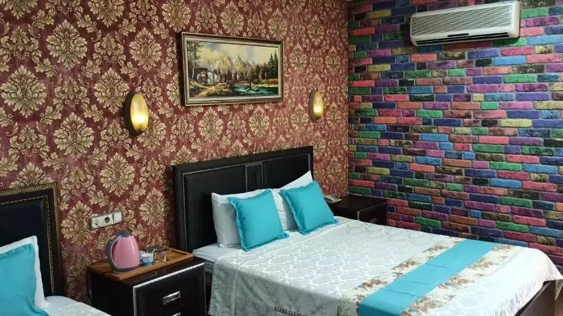 هتل Adana Saray