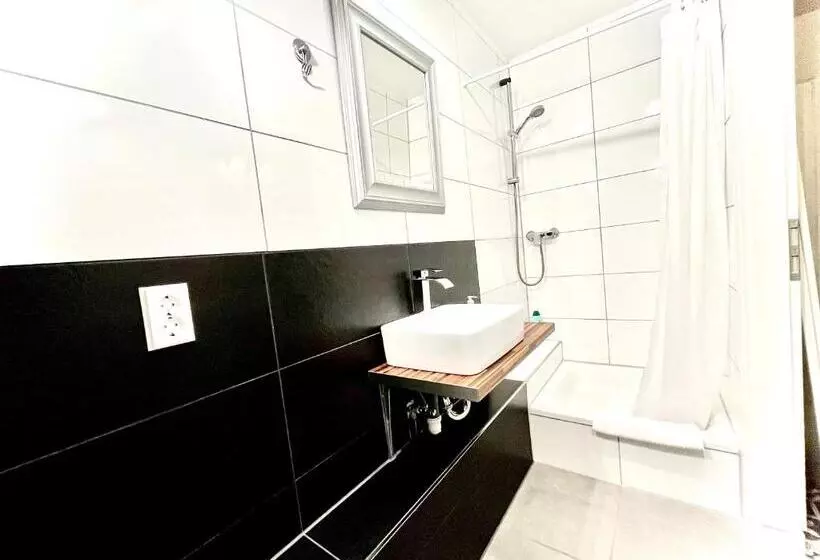 住宿加早餐 Villa Orchard Frankfurt