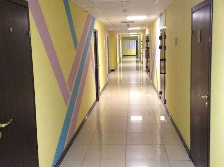 Express Hotel & Hostel