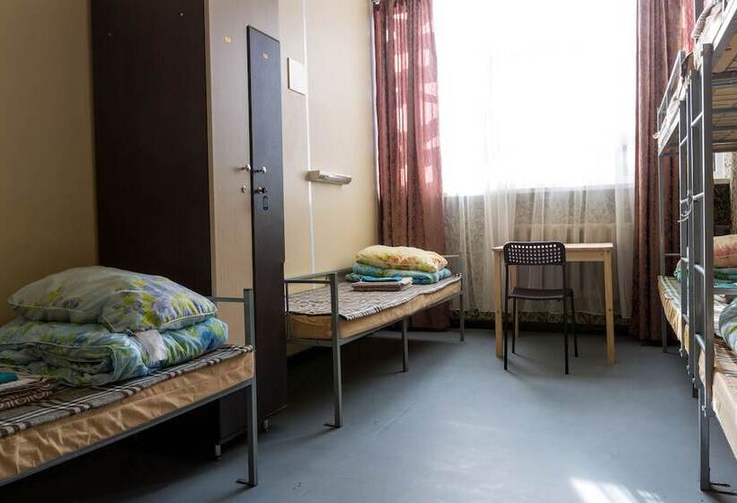 Express Hotel & Hostel