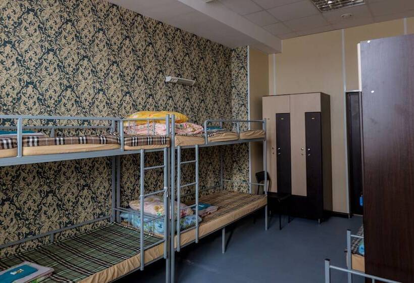 Express Hotel & Hostel