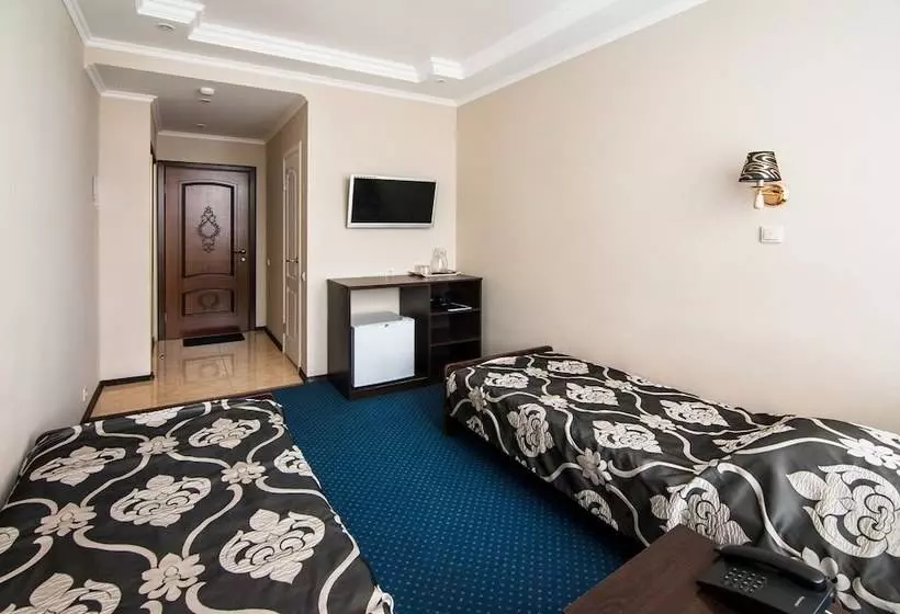 Express Hotel & Hostel