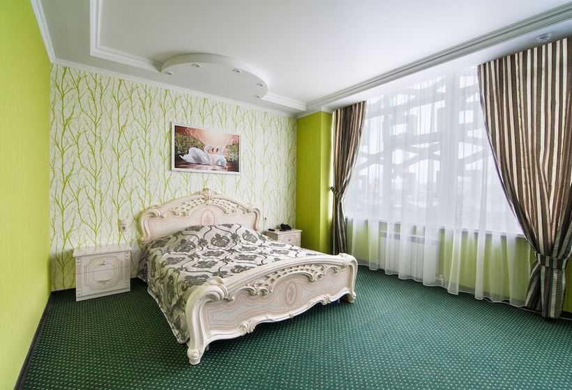 Express Hotel & Hostel