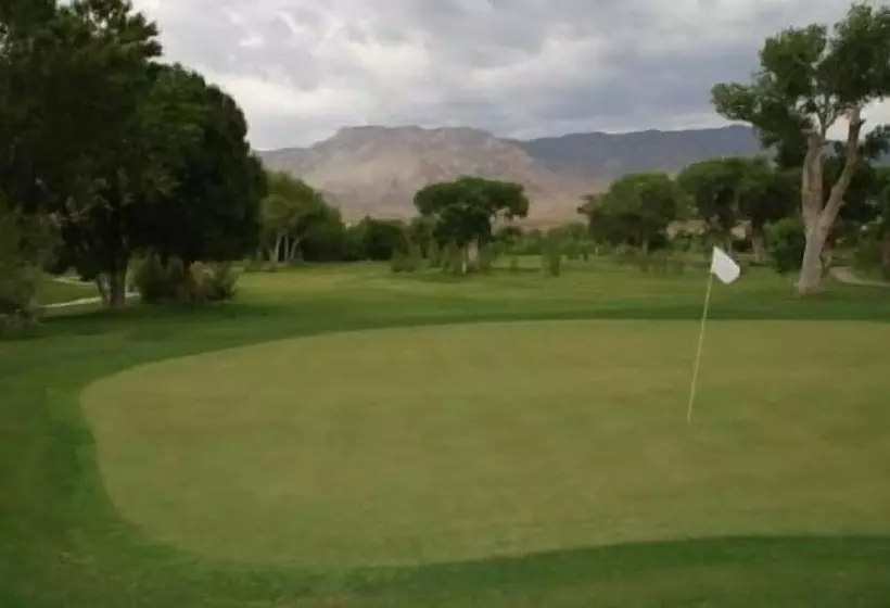 Historic Beaver Dam Lodge, Golf & Rv Resort